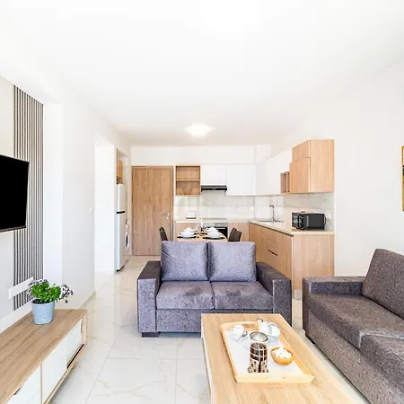 Adolina One Bedroom 202 By Ezoria *