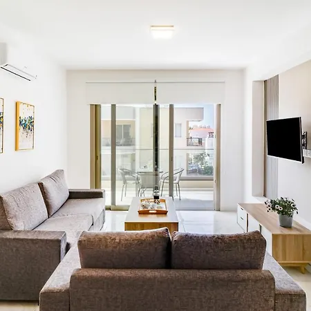 Adolina One Bedroom 202 By Ezoria *