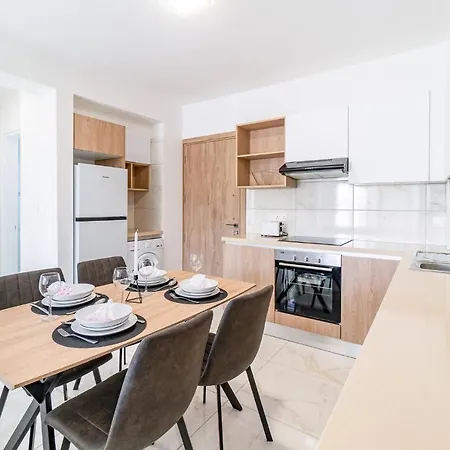 Adolina One Bedroom 202 By Ezoria *