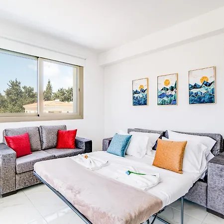 Adolina One Bedroom 202 By Ezoria Διαμέρισμα Πάφος